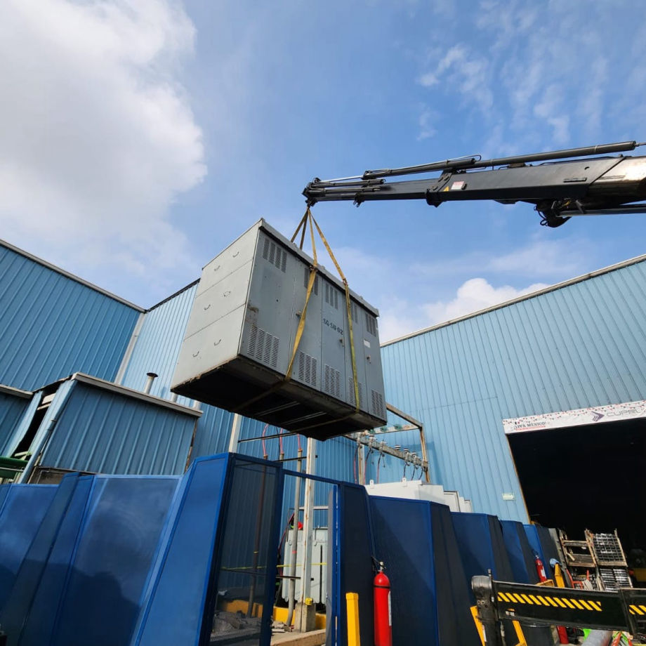 ROSOR Multiservicios Industriales, Puebla, México - Ingeniería, infraestructura industrial, Proyectos eléctricos, Proyectos mecánicos / hidroneumáticos, Proyectos en acero, Proyectos de obra civil, Maquinados e impresión 3, Pallets, Canastillas, Nuestro equipo y maquinaria, Pantógrafo, Dobladora Multiprocesos, Dobladora, Láser de corte de fibra óptica, Cortadora, Certificados en ISO 9001